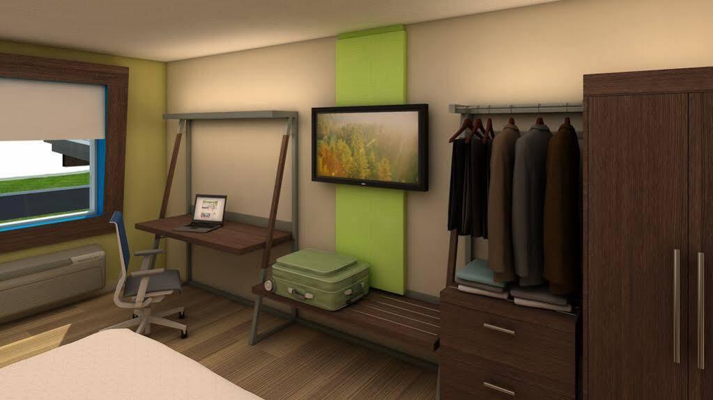 Holiday Inn Express & Suites Galesburg By Ihg Екстериор снимка